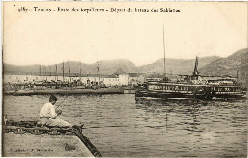 Carte postale ancienne Toulon Poste des torpilleurs Depart du bateau des Sablettes à Toulon