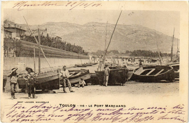 Carte postale ancienne Toulon Le Port Marchand à Toulon