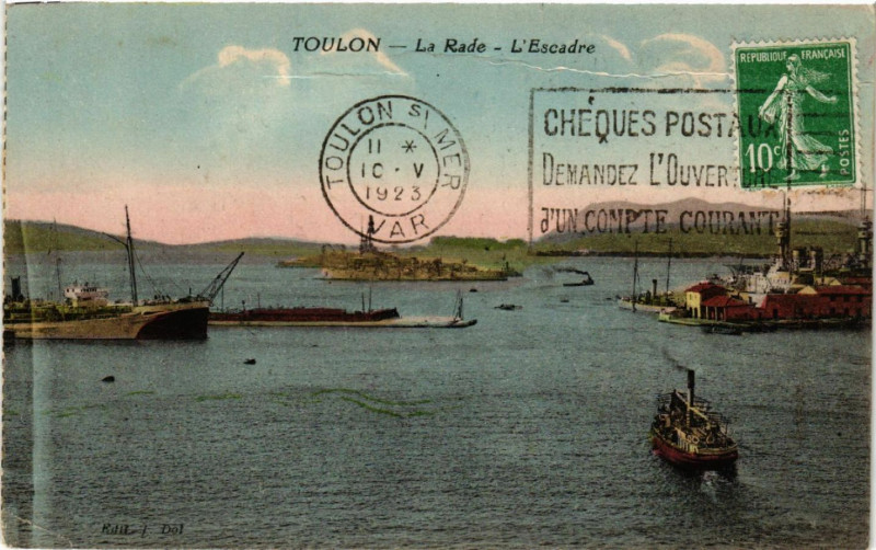 Carte postale ancienne Toulon La Rade L'Escadre à Toulon