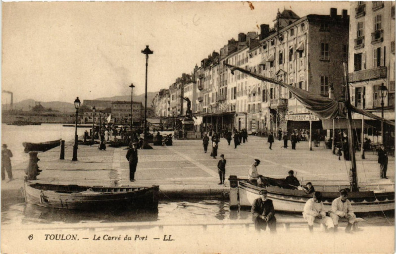 Carte postale ancienne Toulon La Carre du Port à Toulon
