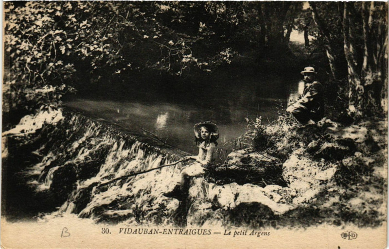 Carte postale ancienne Vidauban Entraigues-Le petit Argens à Vidauban