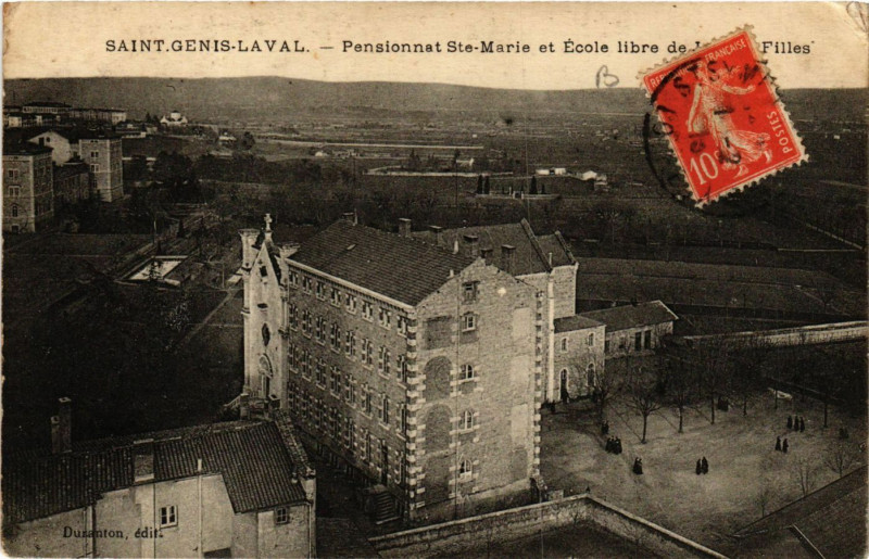Carte postale ancienne Saint Genis Laval - Pensionnat Ste Marie et Ecole libre à Saint-Genis-Laval