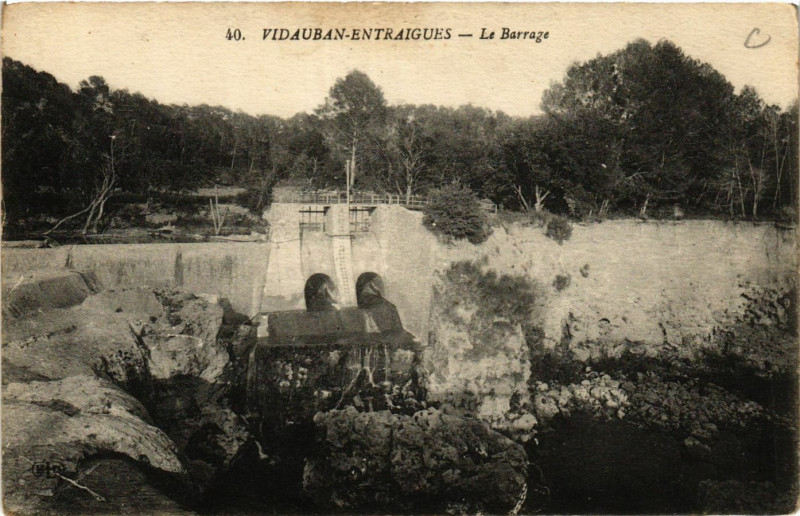Carte postale ancienne Vidauban Entraigues-Le Barrage à Vidauban
