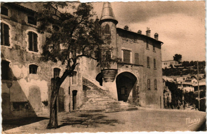 Carte postale ancienne Hyeres-les-Palmiers Vieille Maison du Quartier St-Paul à Hyères