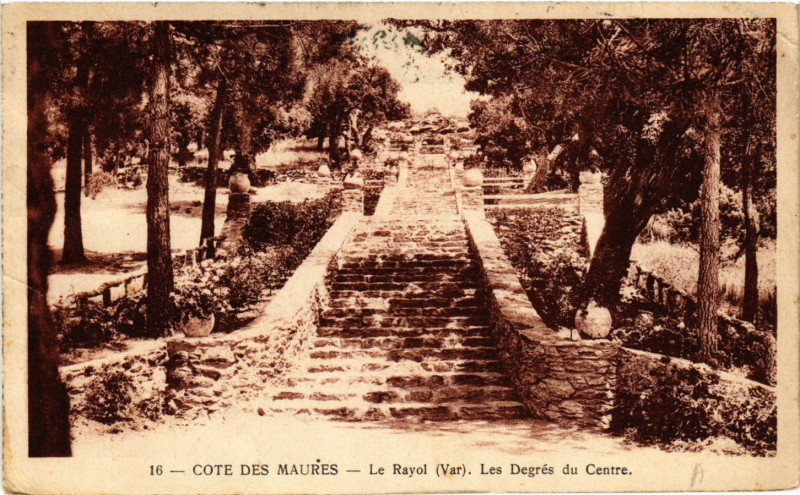 Carte postale ancienne Cote de Maures Le Rayol-Les Degrés du Centre