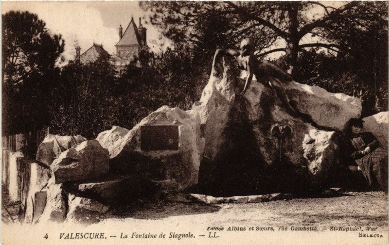 Carte postale ancienne Valescure La Fontaine de Siagnole