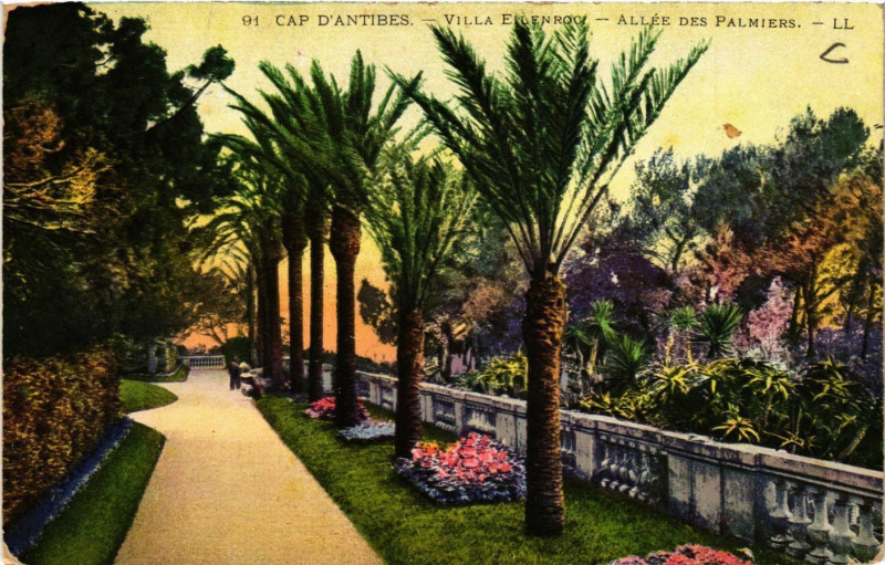 Carte postale ancienne Antibes - Cap d'Antibes - Villa Eilenroc - Allée des Palmiers à Antibes