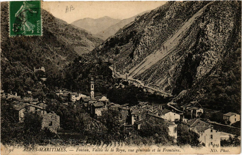 Carte postale ancienne Fontan - Vue générale et la Frontiere - Vallée de la Roya à Fontan