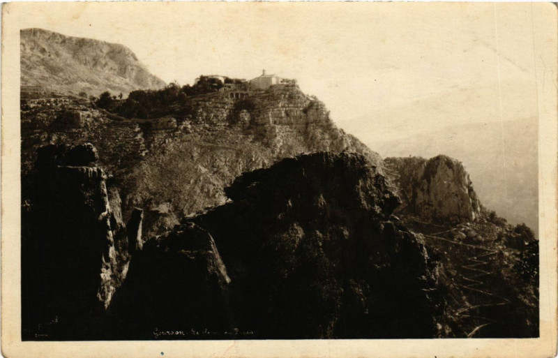 Carte postale ancienne Gourdon - Chemin au Paradis à Gourdon