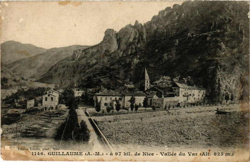 Carte postale ancienne Guillaumes - Guillaume - Vallée du Var - Vue à Guillaumes