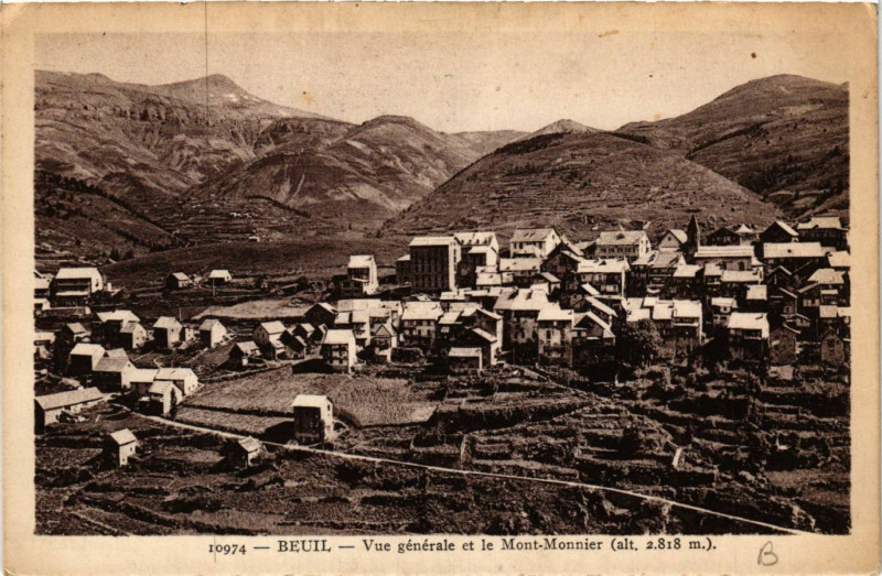 Carte postale ancienne Beuil - Vue générale et le Mont-Monnier à Beuil