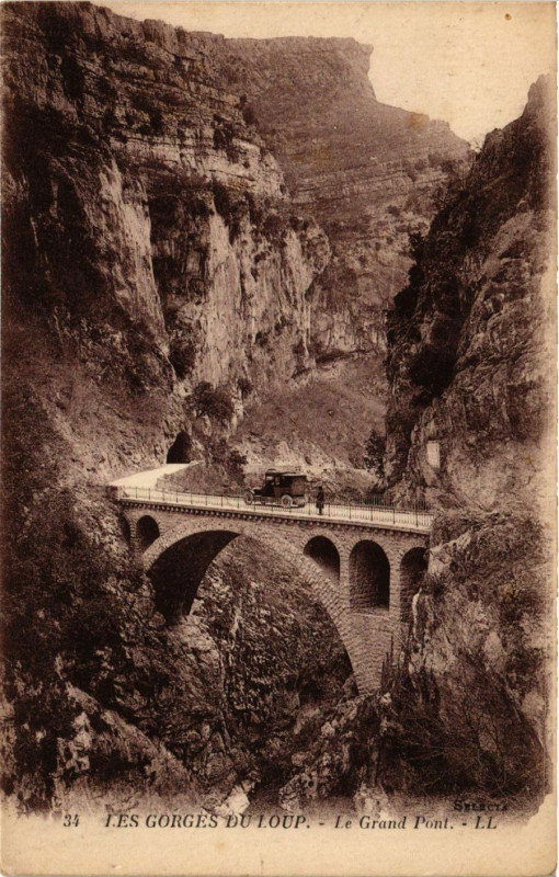 Carte postale ancienne Les Gorges du Loup - Le Grand Pont