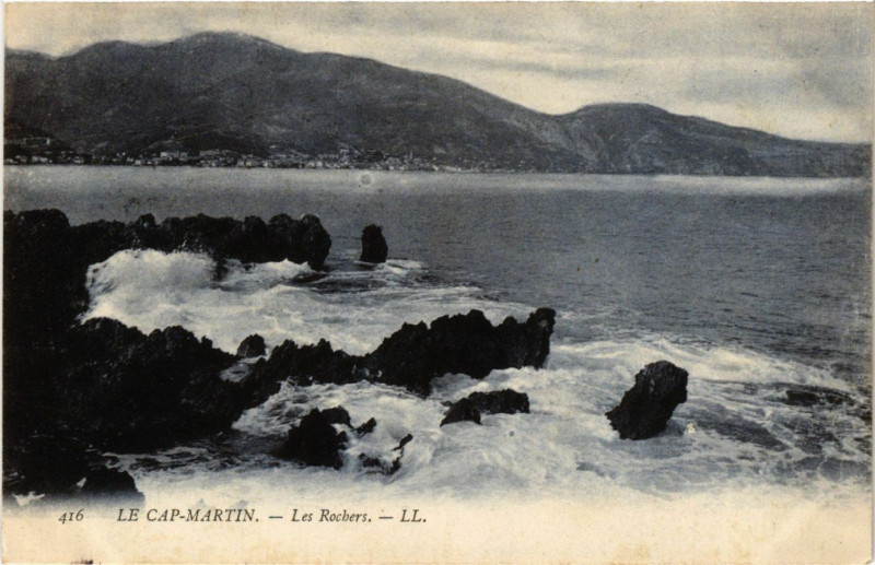 Carte postale ancienne Cap-Martin - Le Cap-Martin - Les Rochers