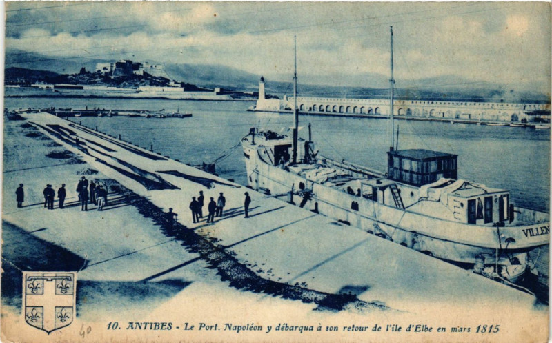 Carte postale ancienne Antibes - Le Port à Antibes