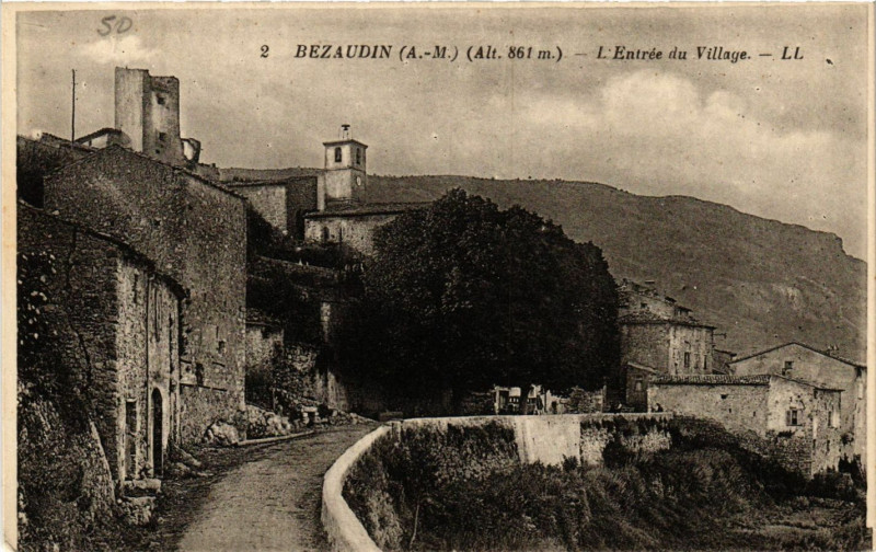 Carte postale ancienne Bezaudin - L'Entrée du Village