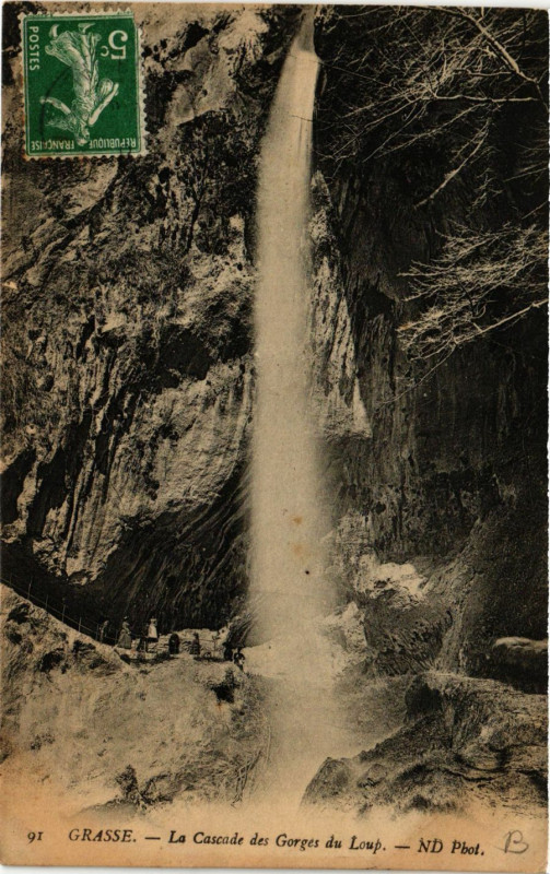 Carte postale ancienne Grasse - La Cascade des Gorges du Loup à Grasse