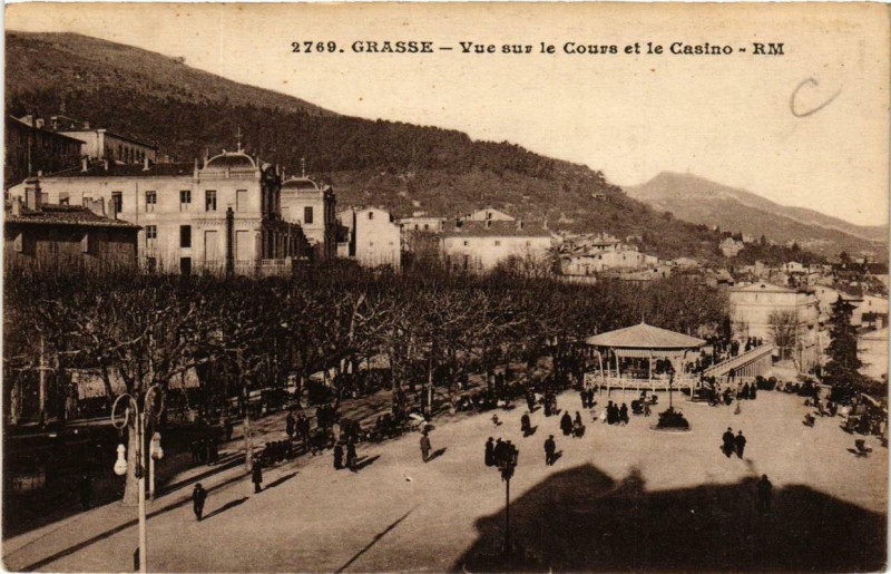 Carte postale ancienne Grasse Vue sur le Cours et le Casino à Grasse