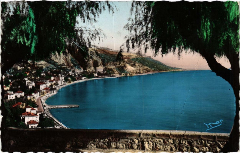 Carte postale ancienne Frontiere Franco-Italienne Menton-Garavan à Menton