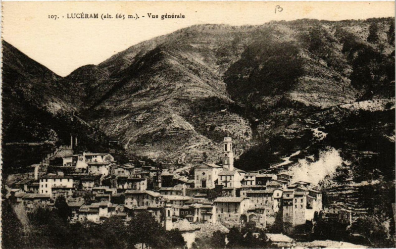 Carte postale ancienne Luceram Vue générale à Lucéram