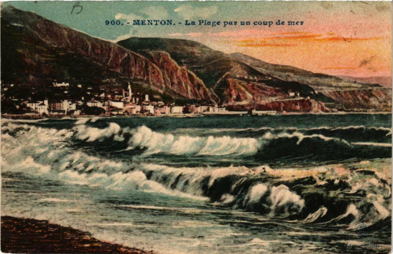 Carte postale ancienne Menton La Plage par un coup de mer à Menton