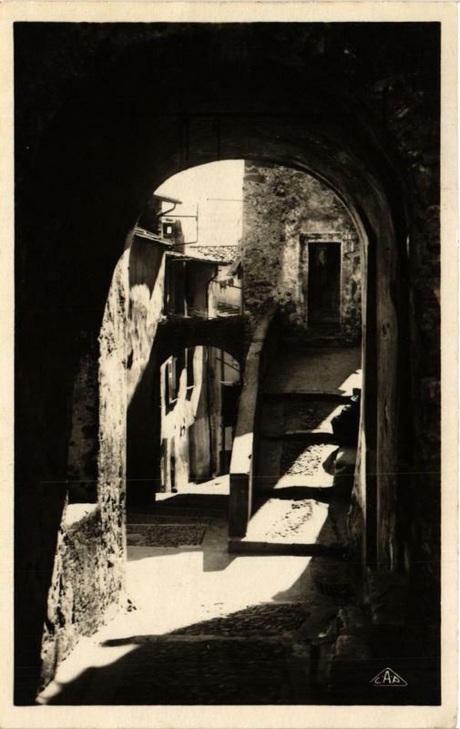 Carte postale ancienne Menton Une Vieille rue à Menton