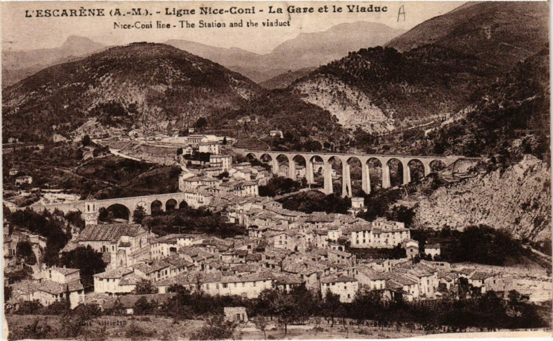 Carte postale ancienne L'Escarene - La Gare et le Viaduc - Ligne Nice-Coni à L'Escarène