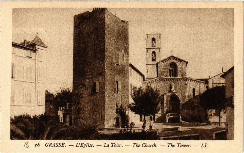 Carte postale ancienne Grasse Eglise - La Tour à Grasse