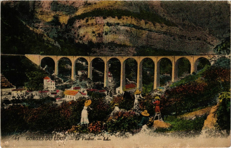 Carte postale ancienne Gorges du Loup - Le Viaduc