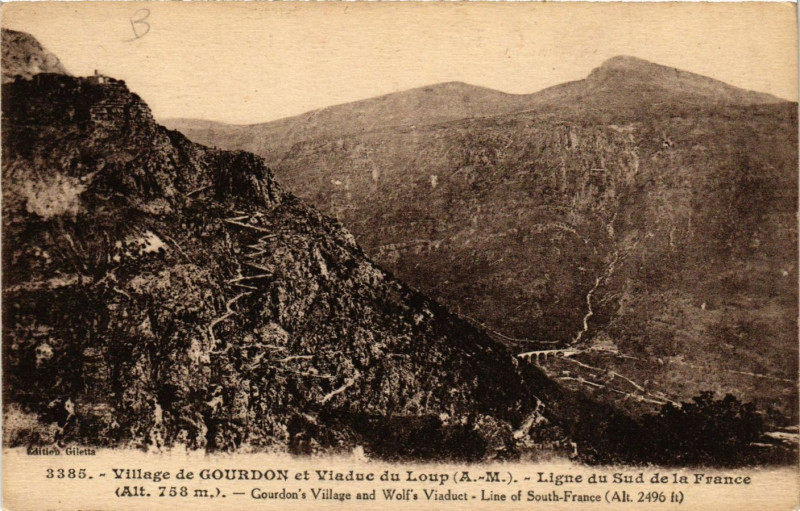Carte postale ancienne Gourdon - Village de Gourdon et Viaduc du Loup à Gourdon