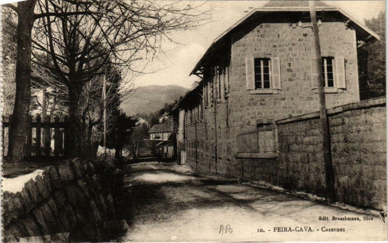 Carte postale ancienne Peira-Cava Casernes