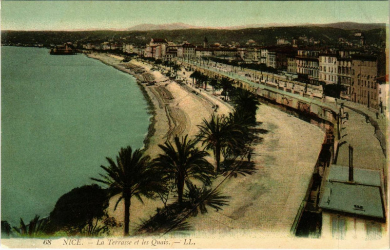 Carte postale ancienne Nice- La Terrasse et les Quais France à Nice