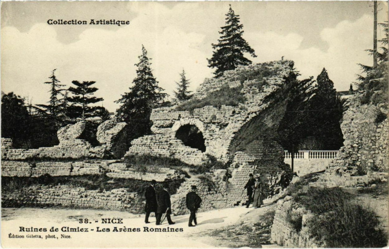 Carte postale ancienne Nice- Ruines de Cimiez,Les Arenes Romaines France à Nice