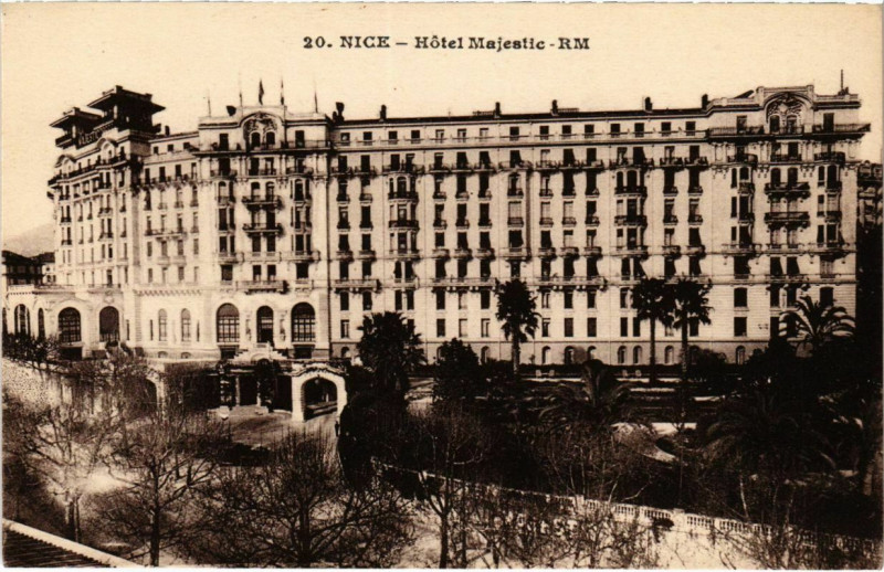 Carte postale ancienne Nice- Hotel Majestic France à Nice