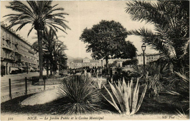 Carte postale ancienne Nice- Le Jardin Public et le Casino Municipal France à Nice