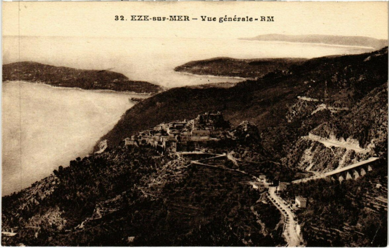 Carte postale ancienne Eze-sur-Mer - Vue générale à Èze