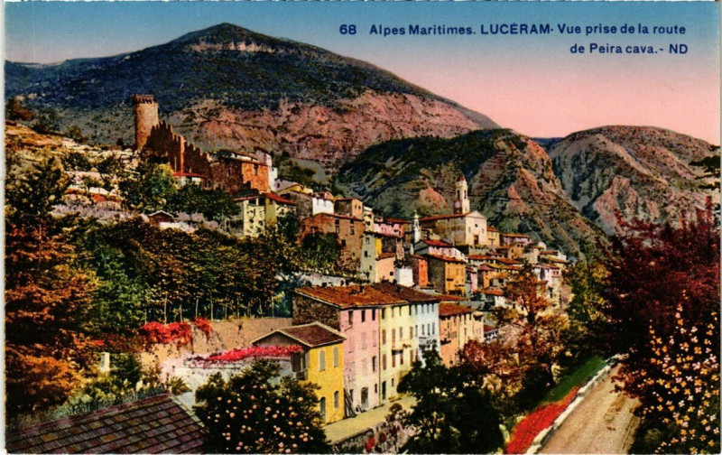 Carte postale ancienne Lucéram - Vue prise de la route de Peira cava à Lucéram