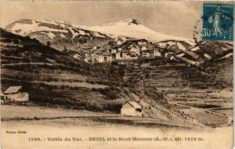 Carte postale ancienne Vallée du Var - Beuil et le Mont Monnier à Beuil