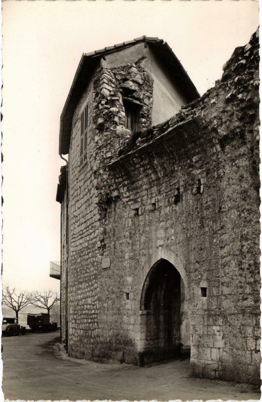 Carte postale ancienne Vence Vieille maison sur les remparts Alpes-Maritimes à Vence