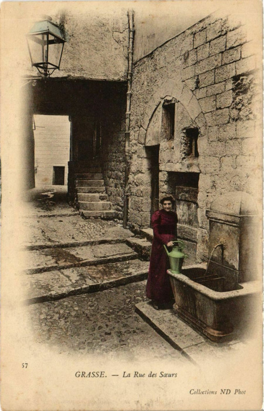 Carte postale ancienne Grasse La Rue des Soeurs à Grasse
