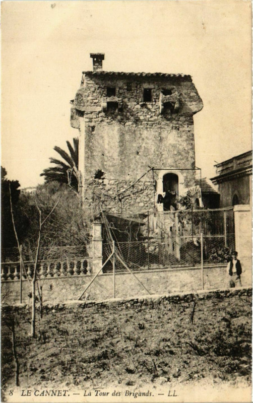 Carte postale ancienne Cannet La Tour des Brigands à La Tour