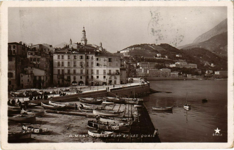 Carte postale ancienne Menton Le Port et les Quais à Menton