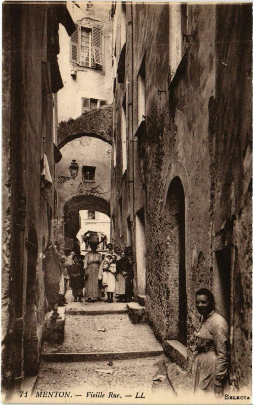 Carte postale ancienne Menton Vielle Rue à Menton