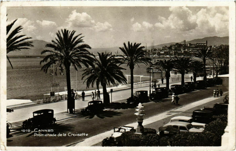 Carte postale ancienne Cannes Promenade de la Croisette à Cannes
