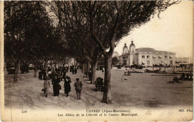 Carte postale ancienne Cannes Les Allées de la Liberté à Cannes
