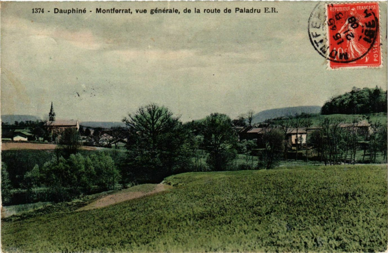 Carte postale ancienne Montferrat - Vue Generale - De la Route de Paladru France à Montferrat
