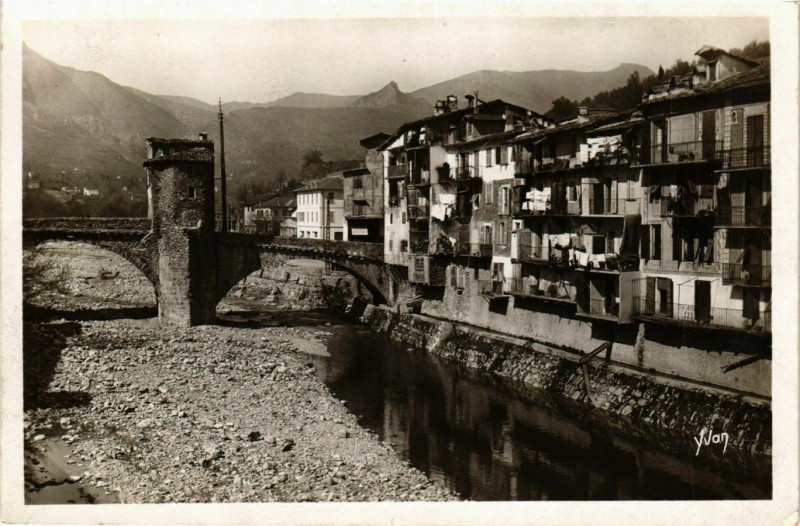 Carte postale ancienne Sospel- Le Vieux Pont sur la Bevera France à Sospel