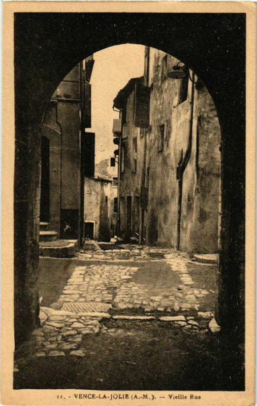 Carte postale ancienne Vence- Vieille Rue France à Vence