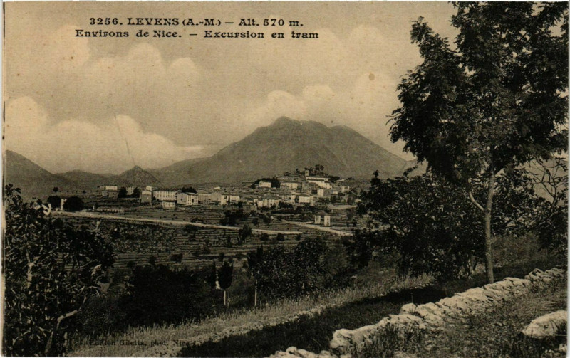 Carte postale ancienne Levens- Excursion en tram France à Levens
