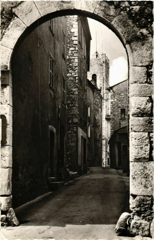 Carte postale ancienne Vence- Vieille Rue France à Vence