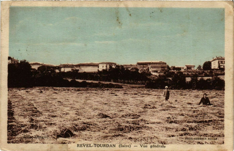 Carte postale ancienne Revel-Tourdan - Vue Generale France à Revel-Tourdan